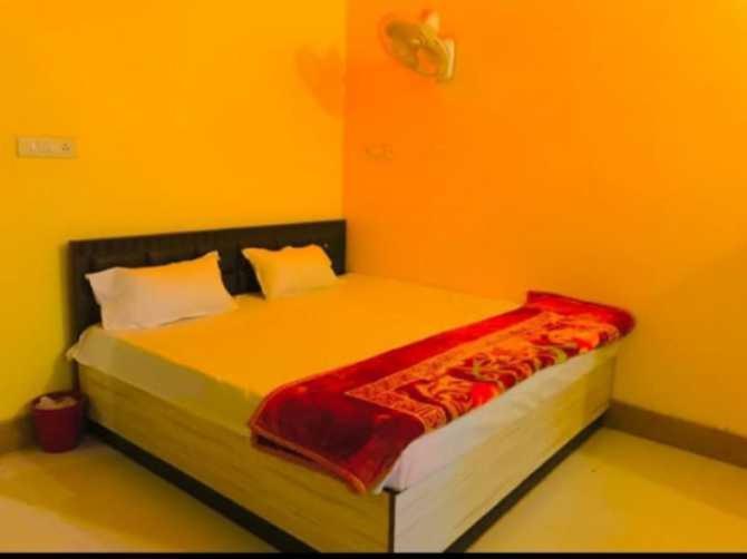 Oyo 81347 Amantran Hotel And Restaurant Kanpur Bagian luar foto